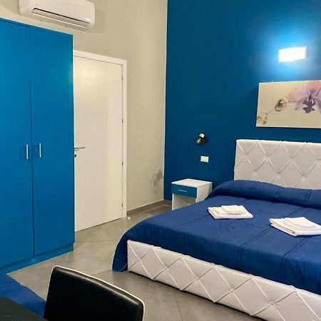 Oasi Del Turista Apartment Палермо Екстериор снимка