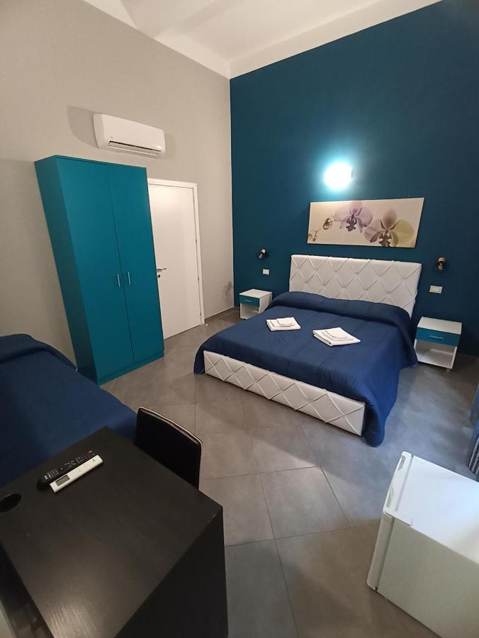 Oasi Del Turista Apartment Палермо Екстериор снимка